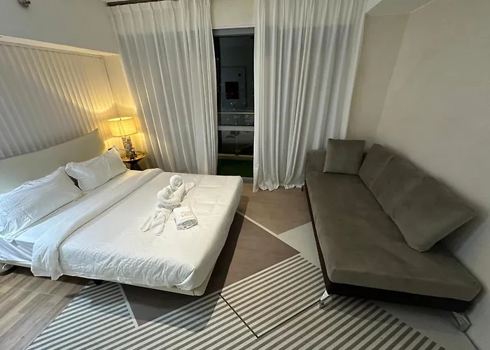 Luxurious Modern Penthouse 2br Cross Of Dreams Okada Solaire Moa Airports *