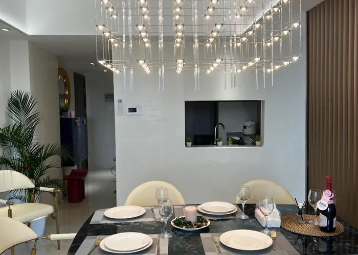 Luxurious Modern Penthouse 2br Cross Of Dreams Okada Solaire Moa Airports Manila