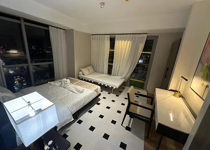 Luxurious Modern Penthouse 2br Cross Of Dreams Okada Solaire Moa Airports