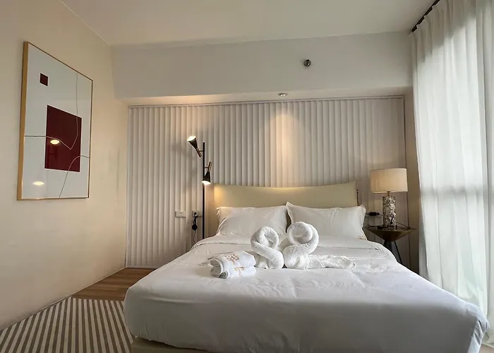 Luxurious Modern Penthouse 2br Cross Of Dreams Okada Solaire Moa Airports